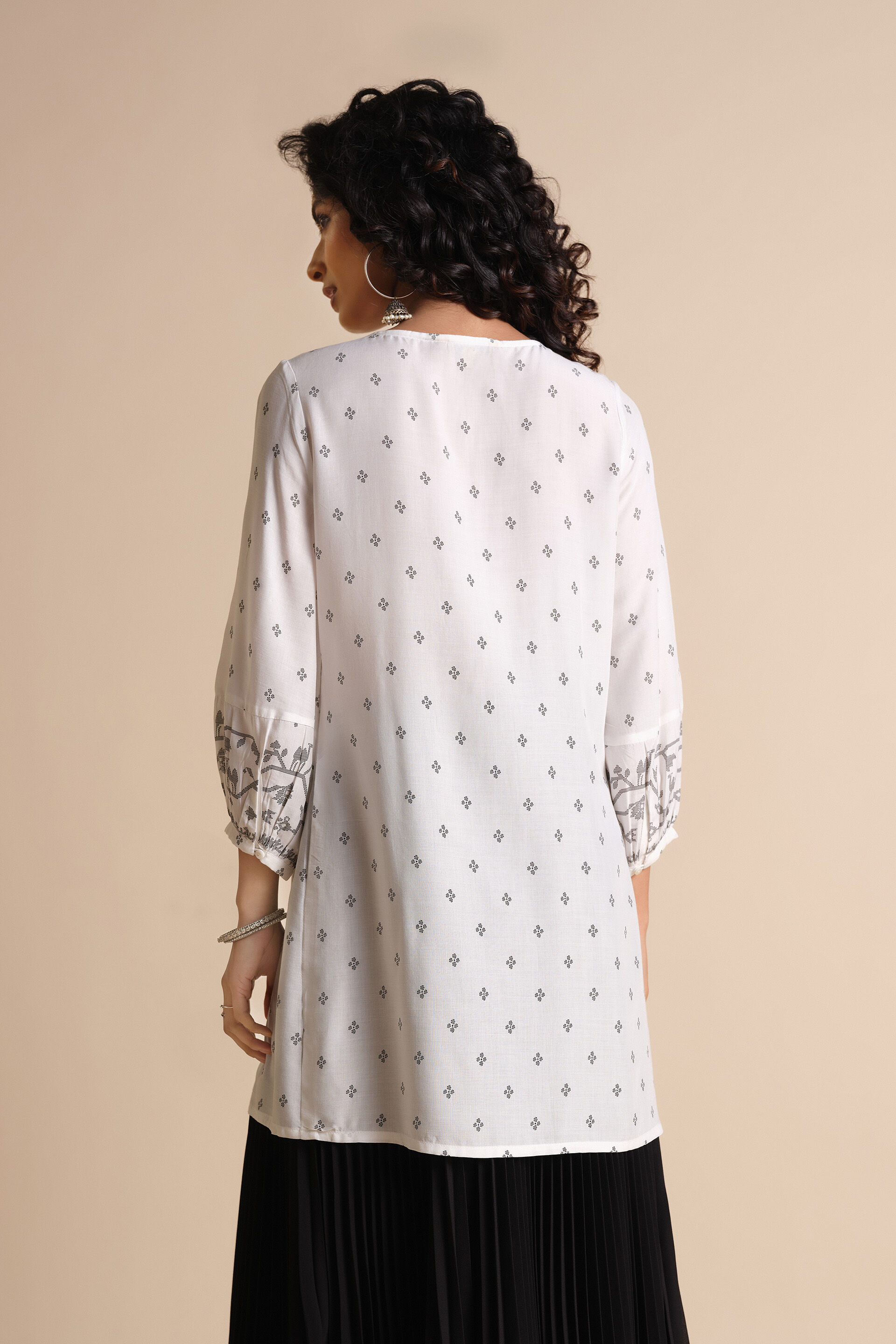 Mann Bhave Tunic, White, image 6